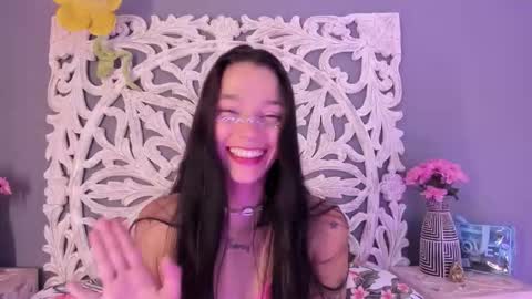 loraineblake online show from January 19, 1:51 pm