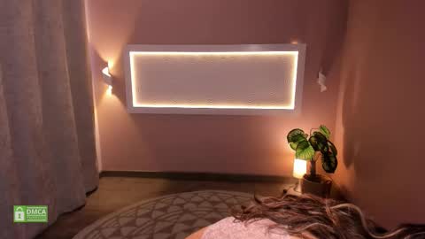 Deborah Daz online show from September 16, 1:41 pm