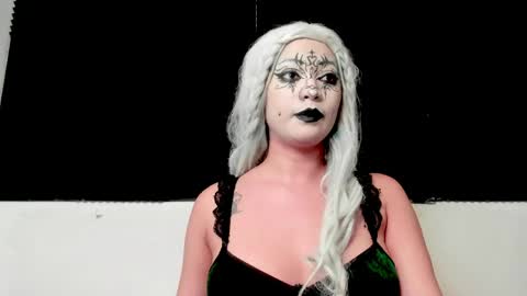 Lore Depp online show from April 3, 4:43 am