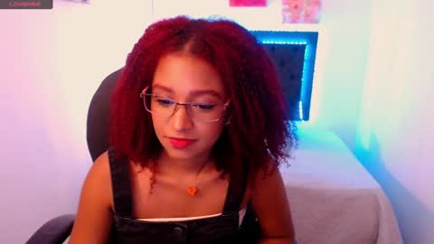 Lorena Vieira  online show from January 18, 6:53 pm