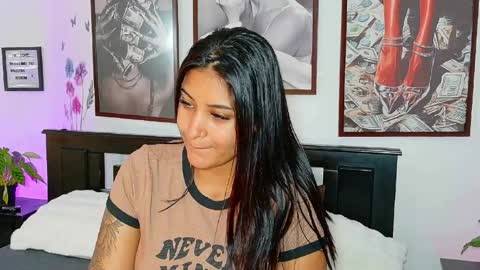 loretahorny online show from March 31, 1:22 pm