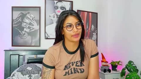 loretahorny online show from February 26, 3:11 pm