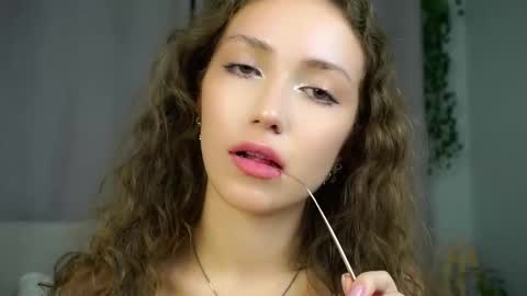 Naomi online show from September 12, 9:11 pm