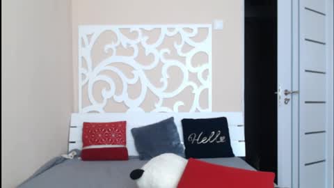 Snapshot of lorragrey chatting on January 17, 8:02 am LorraGrey online show from January 17, 8:02 am
