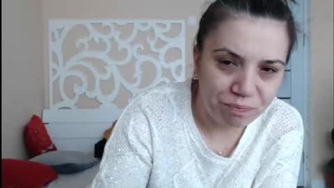 Snapshot of lorragrey chatting on February 13, 7:35 am LorraGrey online show from February 13, 7:35 am