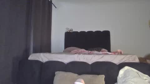 nefisa nef online show from April 25, 9:34 pm