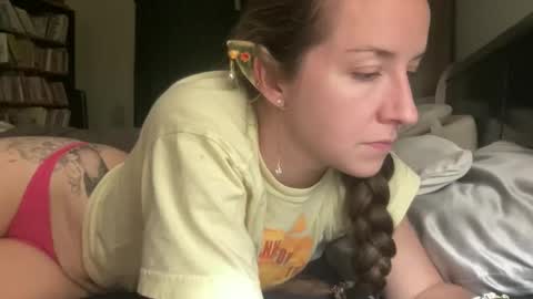 lothlori online show from November 26, 2:34 am