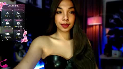 Louisa online show from November 3, 2:37 am