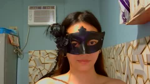 lourdesa24 online show from May 11, 2:30 pm