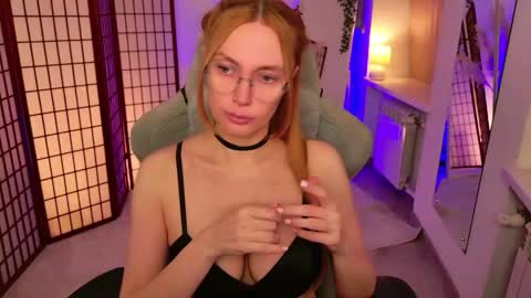 love_call online show from November 9, 5:47 am