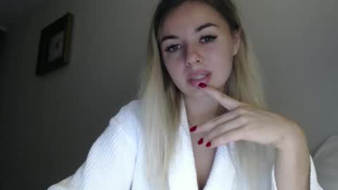 Megane online show from October 7, 5:06 pm