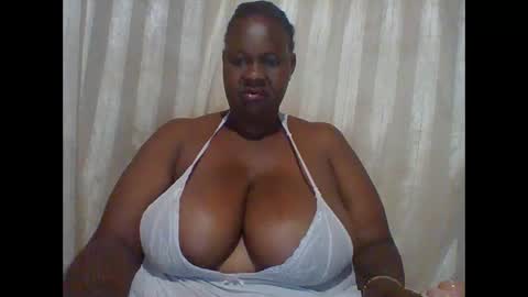 Lynn online show from February 21, 10:37 pm