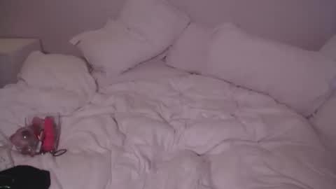 Celine online show from October 4, 8:46 pm