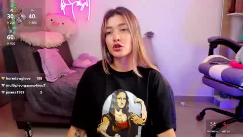 Snapshot of lovejuana_ chatting on September 15, 11:51 am    online show from September 15, 11:51 am
