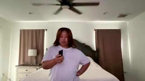 Love online show from December 5, 8:21 pm