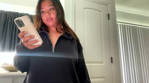 Love online show from March 2, 4:14 pm