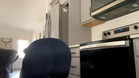 Love online show from March 3, 7:46 pm