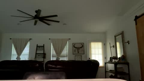 Love online show from September 19, 11:04 pm