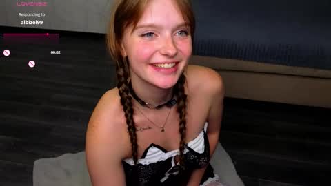 Molly online show from March 14, 7:15 pm