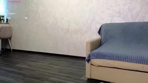 Molly online show from March 19, 5:39 pm