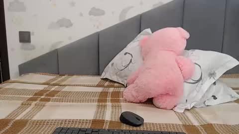 lovellykitty online show from March 3, 7:47 am