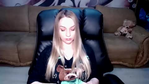 Snapshot of lovellymalina chatting on September 9, 5:46 pm private open online show from September 9, 5:46 pm