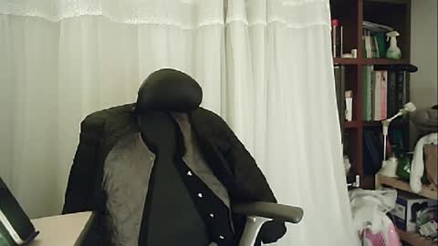 DANA KIM online show from February 16, 3:59 pm