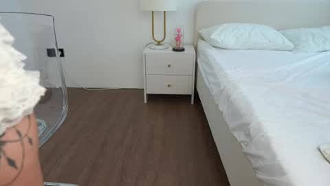 kim online show from February 4, 11:13 am