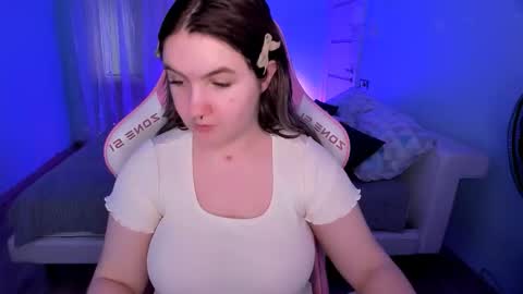 Julia  online show from February 24, 8:13 am