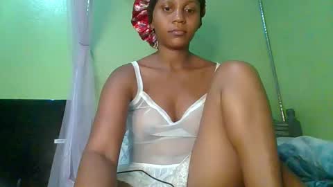 lovergal257 online show from February 12, 4:41 pm