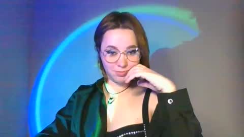 Snapshot of loverush_stella chatting on October 30, 8:27 am loverush_stella online show from October 30, 8:27 am