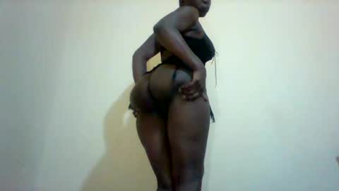 lu_lu21 online show from March 10, 12:18 am