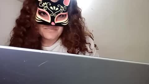 Snapshot of luanapowerful chatting on February 23, 2:03 am luanapowerful online show from February 23, 2:03 am