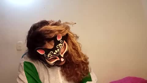 Snapshot of luanapowerful chatting on October 5, 5:01 am luanapowerful online show from October 5, 5:01 am