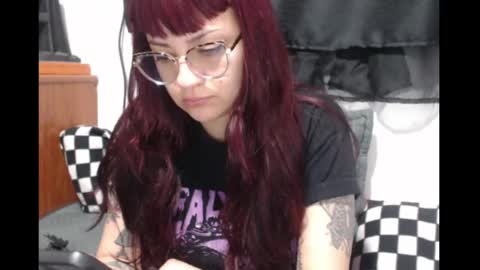Lulu DCarton online show from May 14, 4:29 am