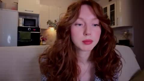 Snapshot of luciacoy chatting on September 25, 3:55 pm Lucia online show from September 25, 3:55 pm