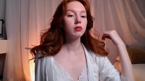 Snapshot of luciacoy chatting on December 12, 4:53 pm Lucia online show from December 12, 4:53 pm