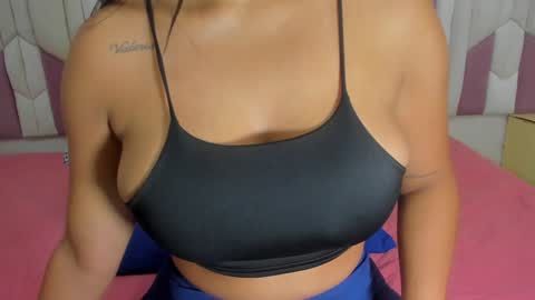 instagram luciana417  online show from January 26, 3:06 am