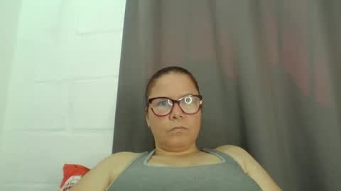 lucianamaster online show from November 17, 3:57 pm