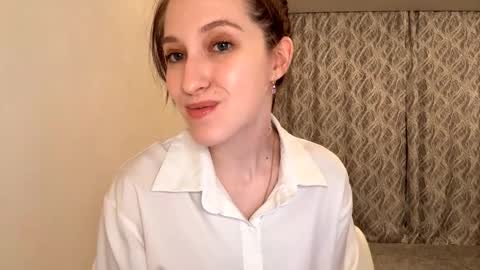 Mary online show from November 25, 5:15 pm