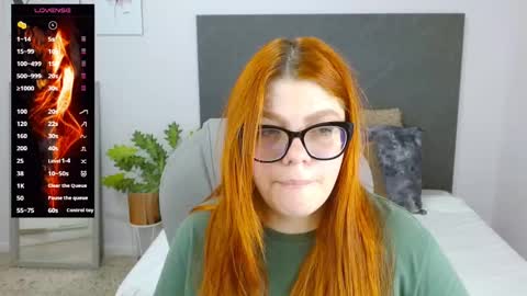 Lucie   online show from January 30, 7:48 pm