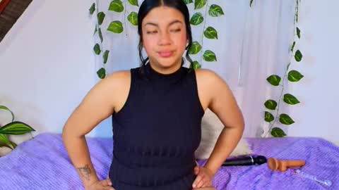 luciia_sweeet online show from December 20, 7:29 pm