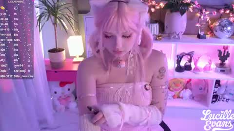 Lucy UwU online show from June 18, 2:13 am