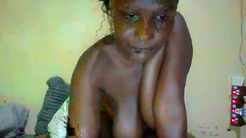 lucky_rose7 online show from July 7, 10:12 pm