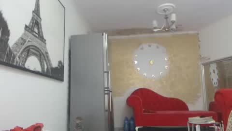 Ana online show from February 7, 1:48 pm