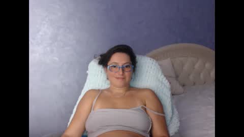 luckylinda23 online show from September 15, 5:31 pm