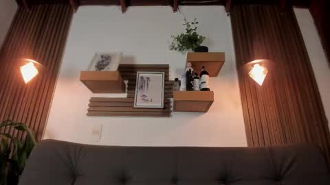 Lucy online show from February 27, 4:23 am