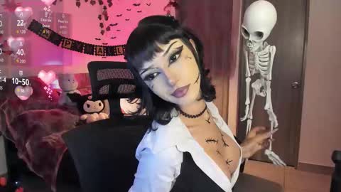 Snapshot of lucy_fernandez chatting on October 5, 7:35 am lucyfer online show from October 5, 7:35 am