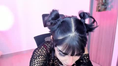 Snapshot of lucy_fernandez chatting on March 4, 5:03 pm lucyfer online show from March 4, 5:03 pm
