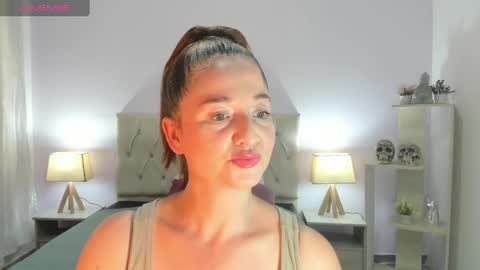 Snapshot of lucy_hot77 chatting on January 19, 6:43 pm Lucia online show from January 19, 6:43 pm